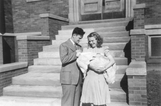 Ralph and Doris Brandi, holding Ralph III, 1941